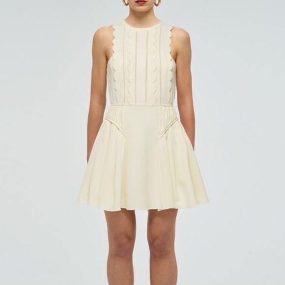 NEW NWT Self Portrait Crepe scallop mini dress color Ivory size 6